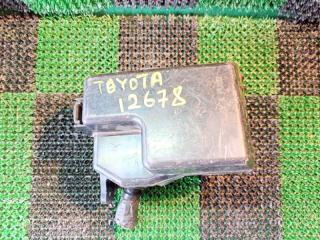 Блок предохранителей TOYOTA IPSUM
