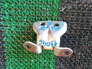 Петля двери передняя правая NISSAN NOTE