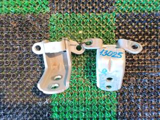 Петля двери передняя левая NISSAN SKYLINE