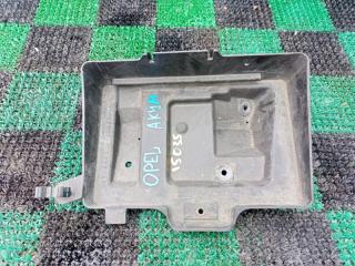 Крышка короба аккумулятора ASTRA 1999 G X18XE1