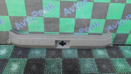 Накладка замка багажника NISSAN NOTE