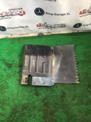 Брызговик передний правый ISUZU ELF 1990 контрактная Брызговик передний правый ISUZU ELF 1990