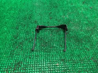 Крепление аккумулятора NISSAN XTRAIL 2014