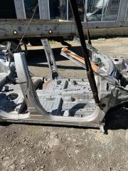 Порог кузова передний правый TOYOTA HARRIER 2020