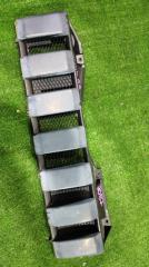 Решетка радиатора SUZUKI JIMNY 2004