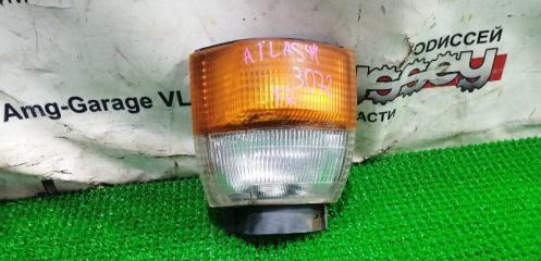 Габарит передний правый NISSAN ATLAS 1993