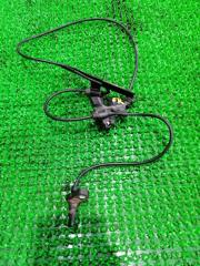 Датчик абс передний правый TOYOTA HARRIER 2014