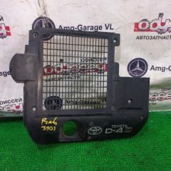 Запчасть крышка двс декоративная TOYOTA LAND CRUISER PRADO 2004