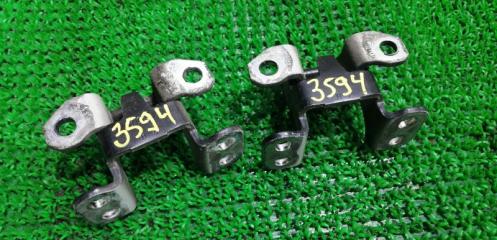 Петли задней двери SUZUKI ESCUDO 2010