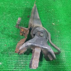 Крепление кабины ISUZU ELF 2000