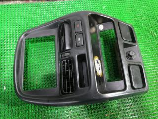Консоль магнитофона NISSAN DATSUN 2001