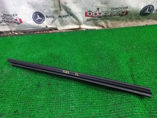 Уплотнитель стекла передний левый TOYOTA VELLFIRE 2016