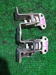 Петли на дверь передние левые ISUZU ELF 1992