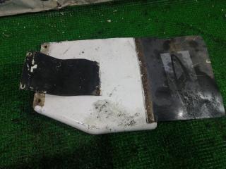 Фото запчасти брызговик задний левый DAIHATSU DELTA 1988 контрактная запчасть Запчасть брызговик задний левый DAIHATSU DELTA 1988