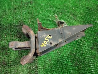 Крепление кабины правое ISUZU ELF 2005