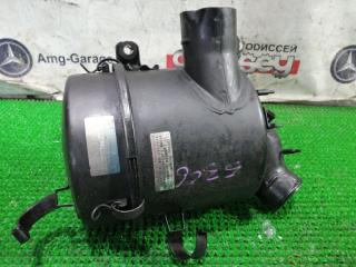 Корпус воздушного фильтра TOYOTA LAND CRUISER PRADO 1993