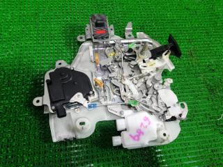 Замок двери задний левый HONDA STEPWGN 2016