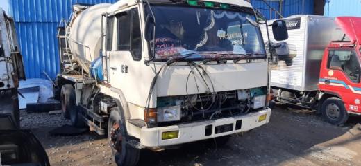 Стекло собачника заднее правое MITSUBISHI FUSO GREAT 1989 контрактная Стекло собачника заднее правое MITSUBISHI FUSO GREAT 1989