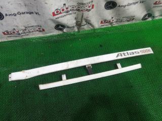 Решетка радиатора NISSAN ATLAS 1991