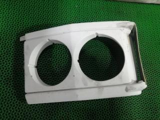 Очки на фару передние левые NISSAN ATLAS 1991