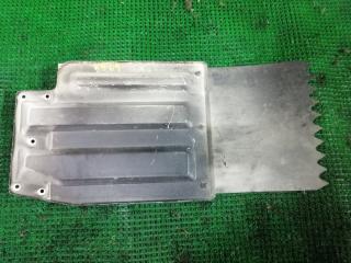 Брызговик передний левый NISSAN ATLAS 1991 контрактная Брызговик передний левый NISSAN ATLAS 1991