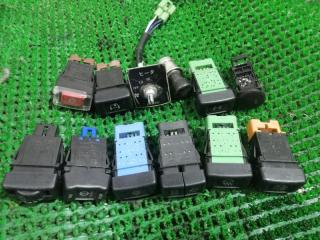 Фото запчасти кнопки прочие ISUZU ELF 2013 контрактная запчасть Запчасть кнопки прочие ISUZU ELF 2013