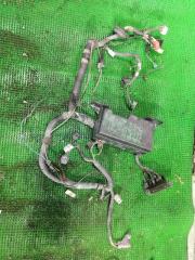 Коса под капот ISUZU BIGHORN 1996