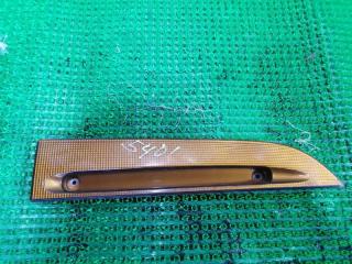 Фото запчасти ресничка передняя правая ISUZU ELF 2001 контрактная запчасть Запчасть ресничка передняя правая ISUZU ELF 2001