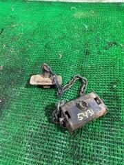 Крепление запасного колеса NISSAN ATLAS 1991