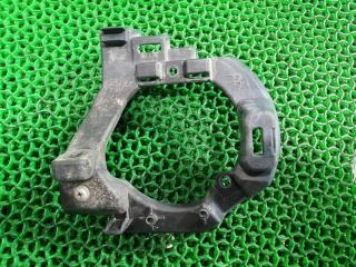 Крепление фары правое TOYOTA LAND CRUISER PRADO 2018