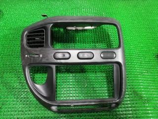 Консоль магнитофона MITSUBISHI DELICA 1997