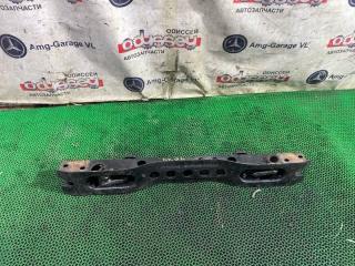 Балка под кпп NISSAN TERRANO 1991