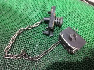 Крепление запасного колеса