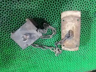 Крепление запасного колеса NISSAN ATLAS 1991