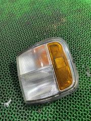 Габарит передний левый ISUZU BIGHORN 1996