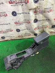 Бардачок между сиденьями NISSAN TERRANO 1994