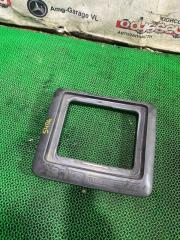 Запчасть крышка двс декоративная ISUZU BIGHORN 1994