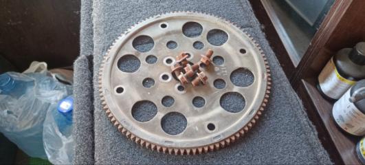 Фото запчасти маховик NISSAN WINGROAD 2001 контрактная запчасть Запчасть маховик NISSAN WINGROAD 2001