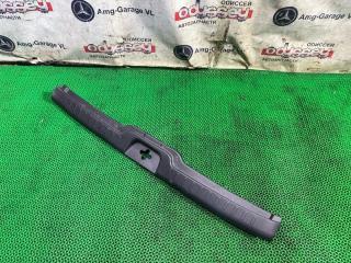 Накладка замка багажника NISSAN SERENA 2016 контрактная Накладка замка багажника NISSAN SERENA 2016