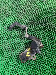 Датчик высоты дорожного просвета задний TOYOTA HARRIER 2014