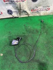 Запчасть тросик капота NISSAN TERRANO 1991