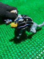 Замок зажигания DELICA 1997 PD8W 4M40