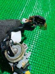 Замок зажигания MITSUBISHI DELICA PD8W 4M40