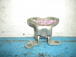 Запчасть петля двери передняя левая Toyota Vitz 2005-2010