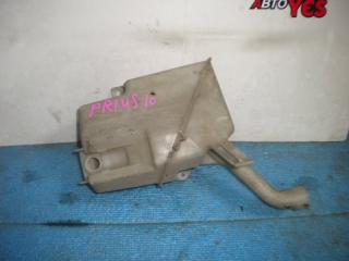 Фото запчасти бачок стеклоомывателя Toyota Prius 1997-2000 контрактная запчасть Запчасть бачок стеклоомывателя Toyota Prius 1997-2000