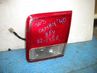 Запчасть вставка багажника задняя правая Toyota Camry 1994-1996