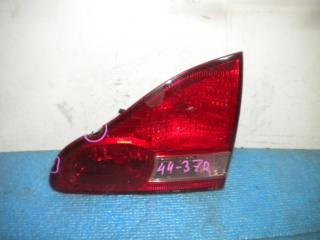 Запчасть вставка багажника задняя правая Toyota Ipsum 2001-2003