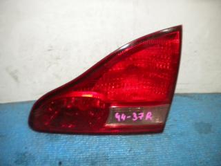 Запчасть вставка багажника задняя правая Toyota Ipsum 2001-2003