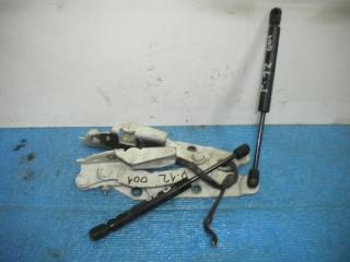 Кронштейн багажника Nissan Primera 2001-2005 контрактная Кронштейн багажника Nissan Primera 2001-2005