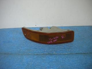 Запчасть повторитель поворота в бампер передний правый Toyota Sprinter 1993-1995